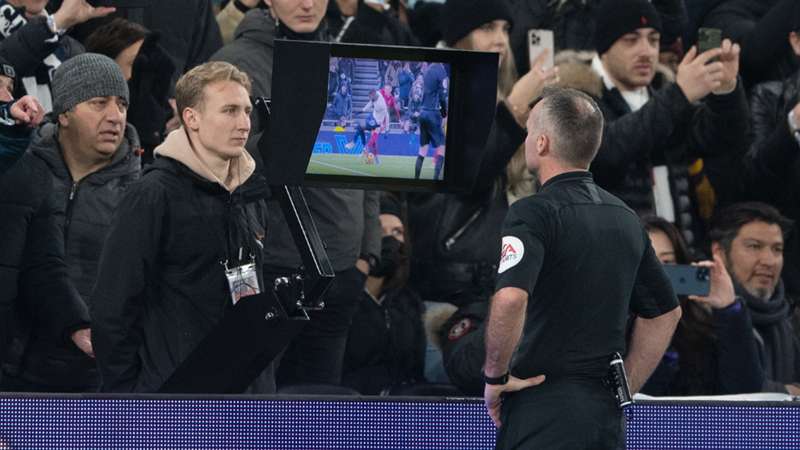 Former Premier League defender suggests big change to video review: 'Why don't they put a player in VAR?'