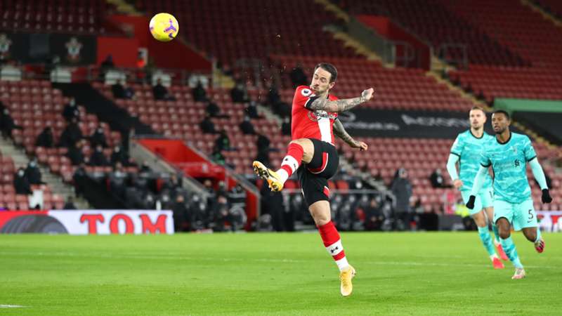 Southampton hold on to defeat league champions Liverpool