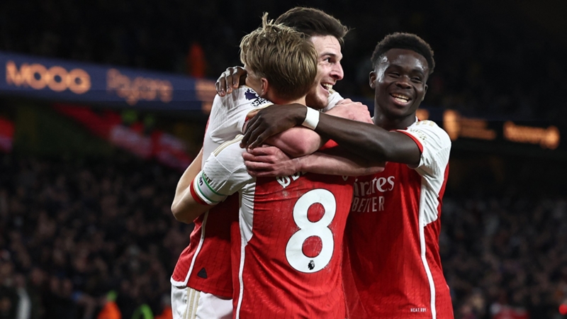 Ian Wright sets points goal for Arsenal to reach in Premier League title race