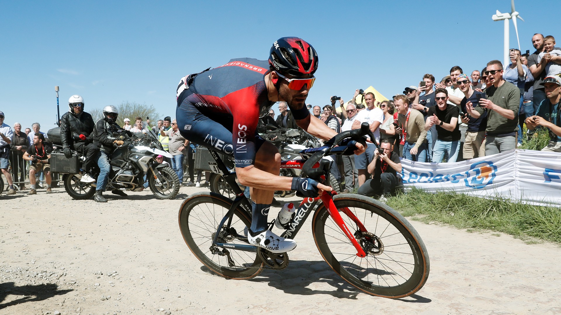 Filippo Ganna alla Parigi-Roubaix 2022