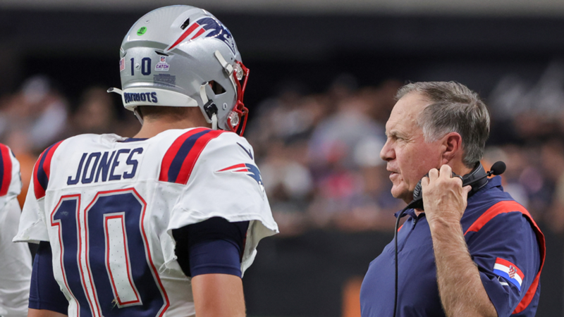 ¡Bill Belichick dejó de hablar con el quarterback de los New England Patriots durante la temporada 2023 de la NFL! La historia detrás de su pésima relación con Mac Jones