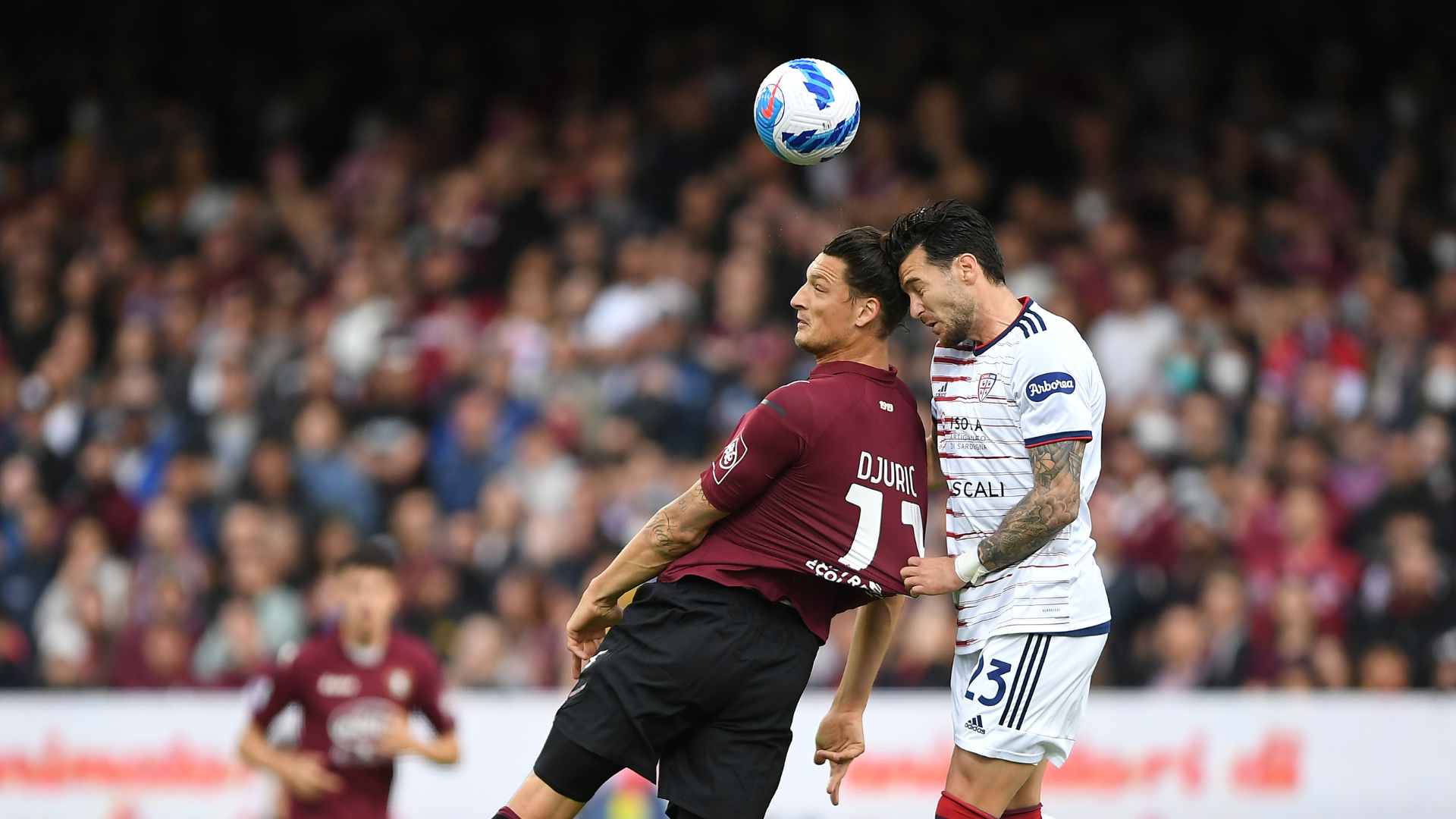 Il Cagliari la riprende nel finale: finisce 1-1 con la Salernitana | DAZN  News Italia