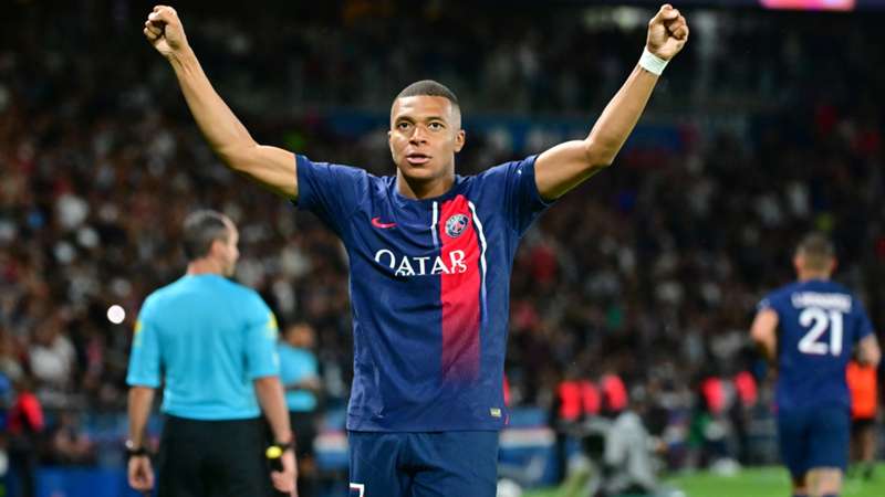 Kylian Mbappe reportedly set for eyewatering pay cut after PSG star agrees Real Madrid transfer