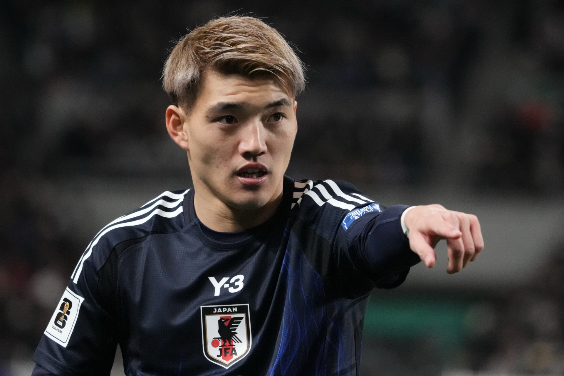 フランクフルトサード サッカーユニフォーム 堂安仕様 DOAN 20番 2025