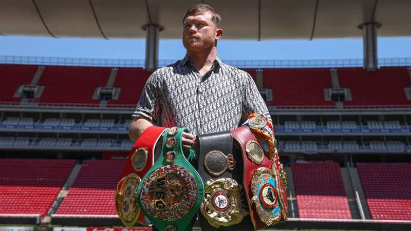 Canelo's victorious night included a visit from Gervonta Davis and this reunion with Ryan Garcia