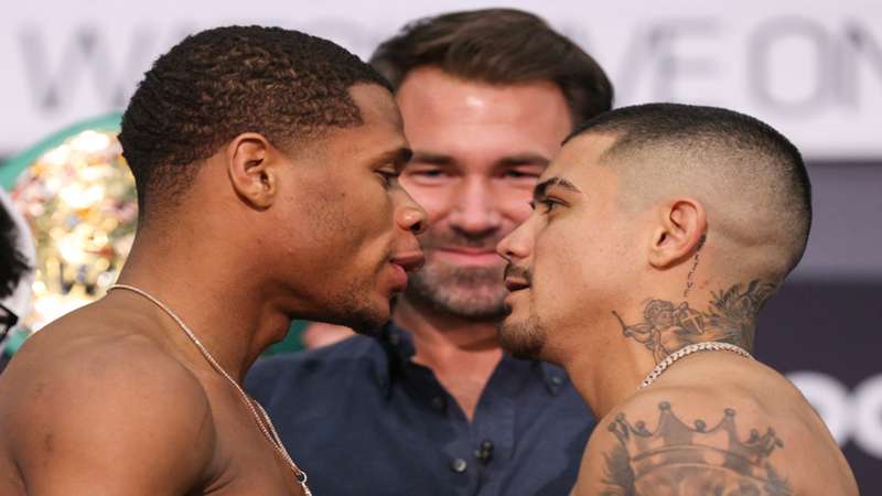 Devin-Haney-JoJoDiaz-120421-EdMulhollandMatchroomBoxing-FTR