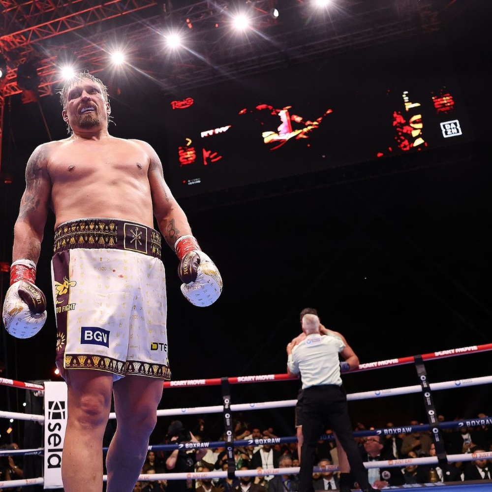 Jaron 'Boots' Ennis obliterates Xander Zayas to become unified