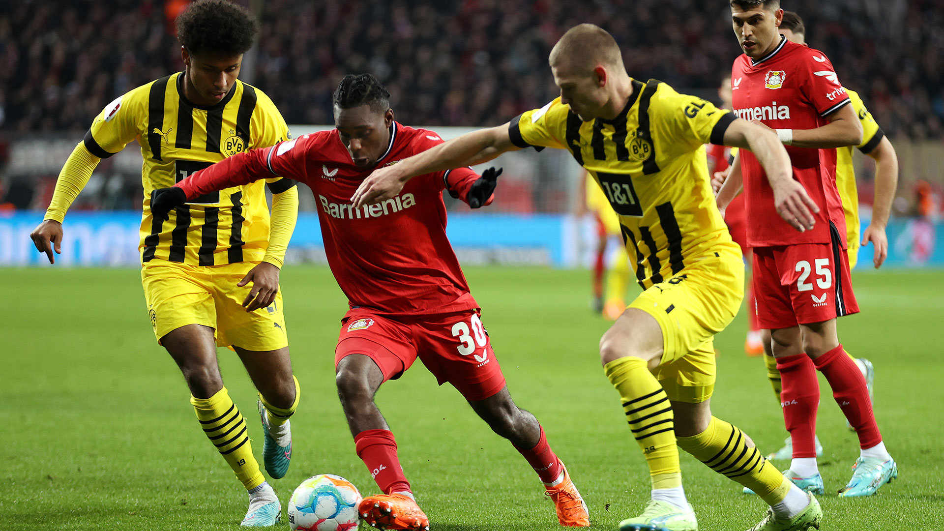 Borussia Dortmund Bayer Leverkusen Bundesliga Frimpong Adeyemi Ryerson 29012023