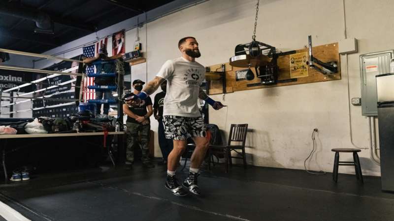 El camino de Caleb Plant al campeonato indiscutido de peso supermedio no llegó por accidente