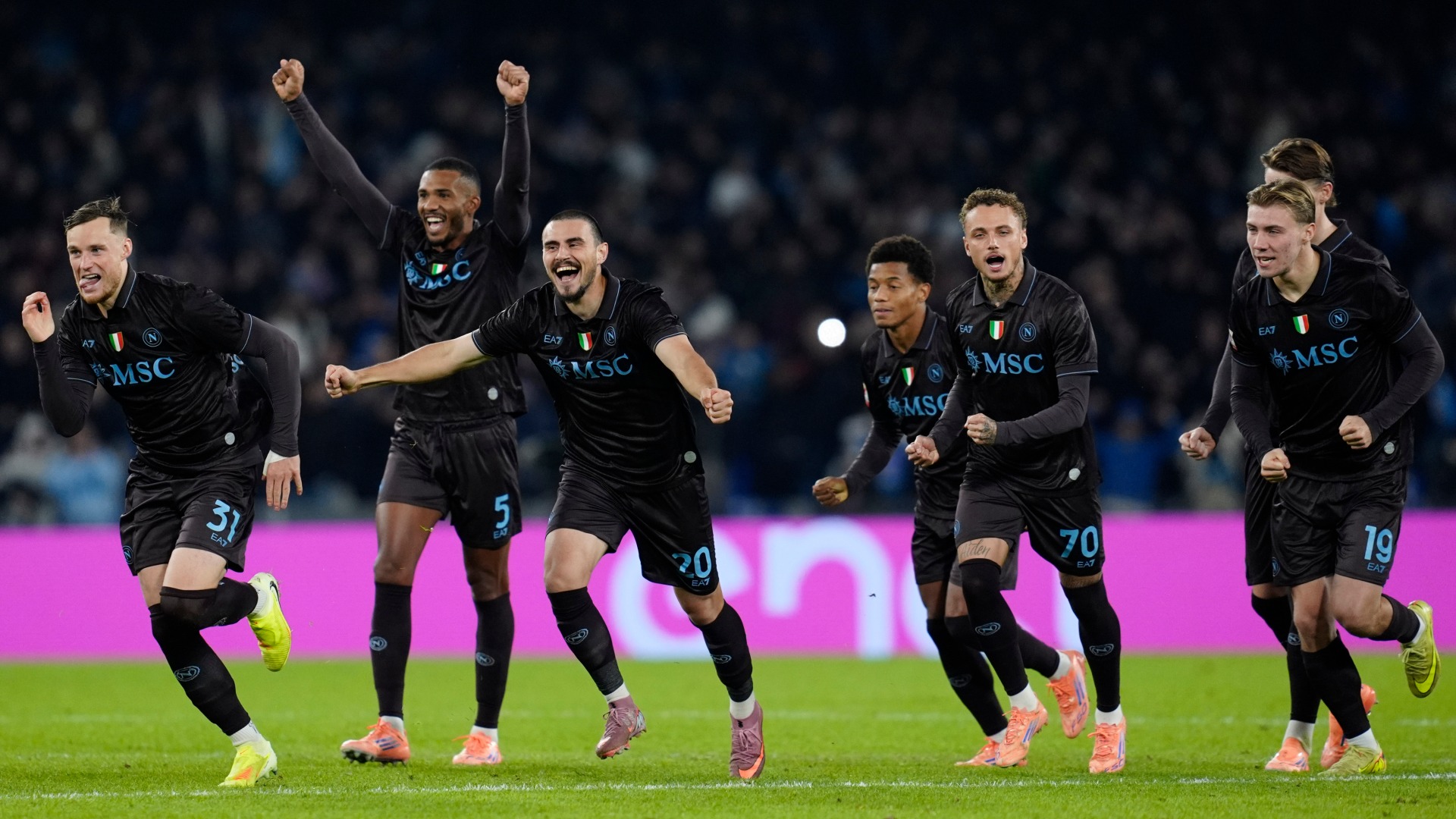 歴代F1ドライバー】記録より記憶に残る奔放な英国人｜エディ