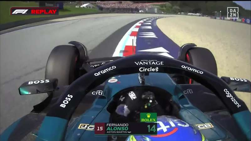 "¡Casi me choco en las curvas 7 y 10!": La radio que explica las dificultades de Fernando Alonso con su Aston Martin en el GP de Austria