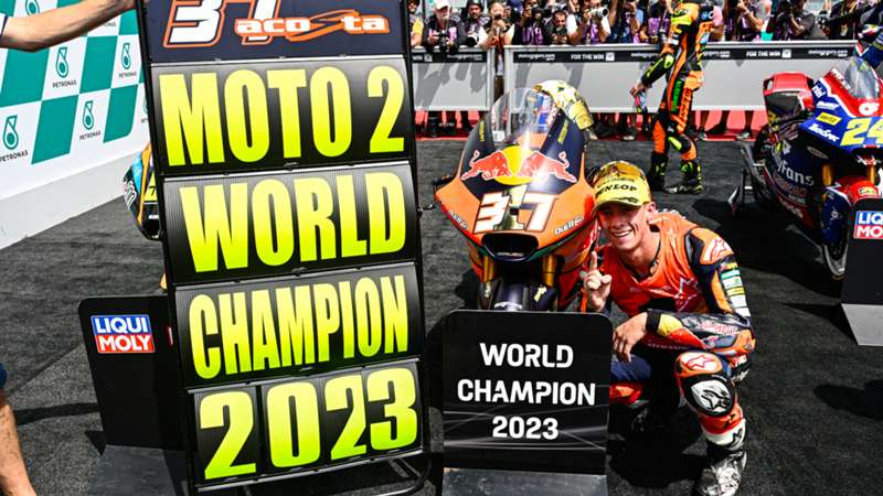 Pedro Acosta y su confesión más sincera sobre los errores que le privaron de ganar el Mundial de Moto2 2022: "Pensaba 'qué buenos son ellos y qué malo soy yo', sentía hasta vergüenza"