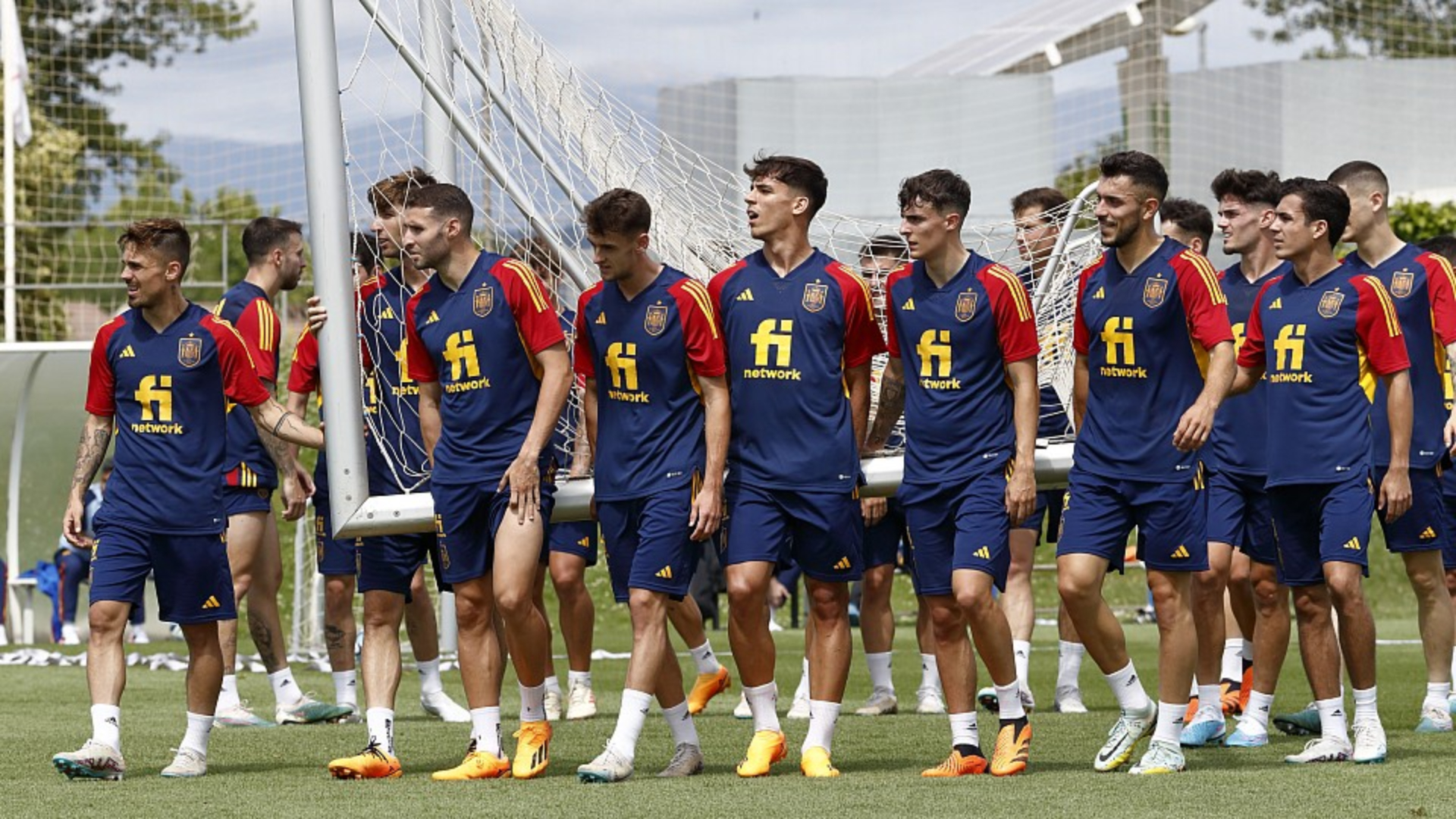 A que hora juega españa sub 21 hoy