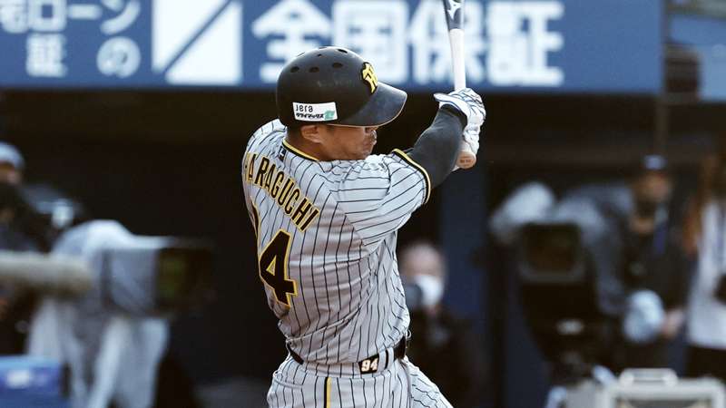 動画 シリーズ初安打が決勝打 原口文仁が見せた 帝京魂 にファンも大歓喜 プロ野球 Dazn News 日本