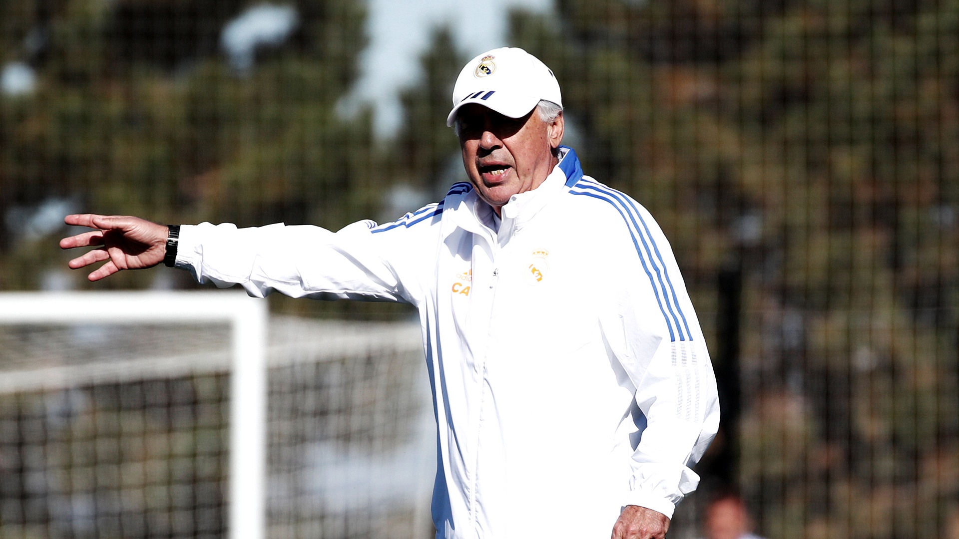 今季初のエル クラシコへ アンチェロッティ監督 特別な試合 レアル マドリード Dazn News 日本