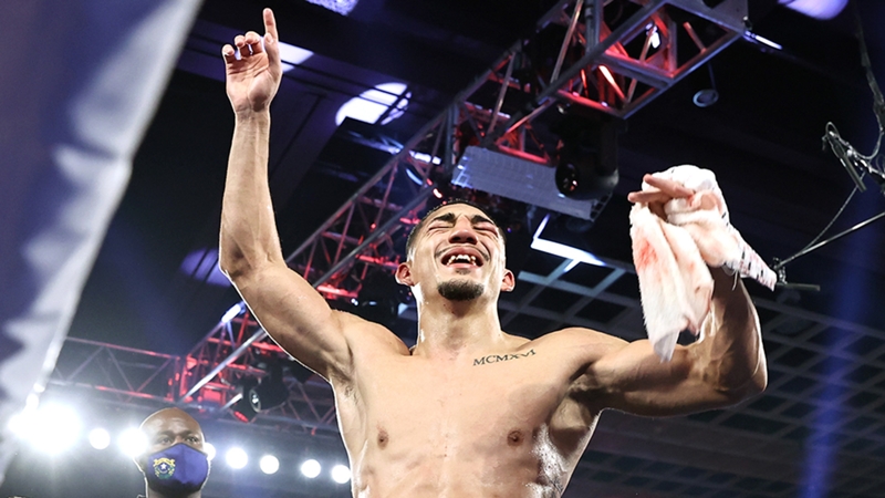 Teofimo Lopez's father names the fighter he believes is 'a fake'