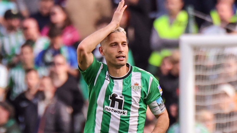 ¿Seguirá Sergio Canales en el Betis? Isaac Escalera deja su futuro en el aire: “Le dan mucho dinero y se lo está pensando”