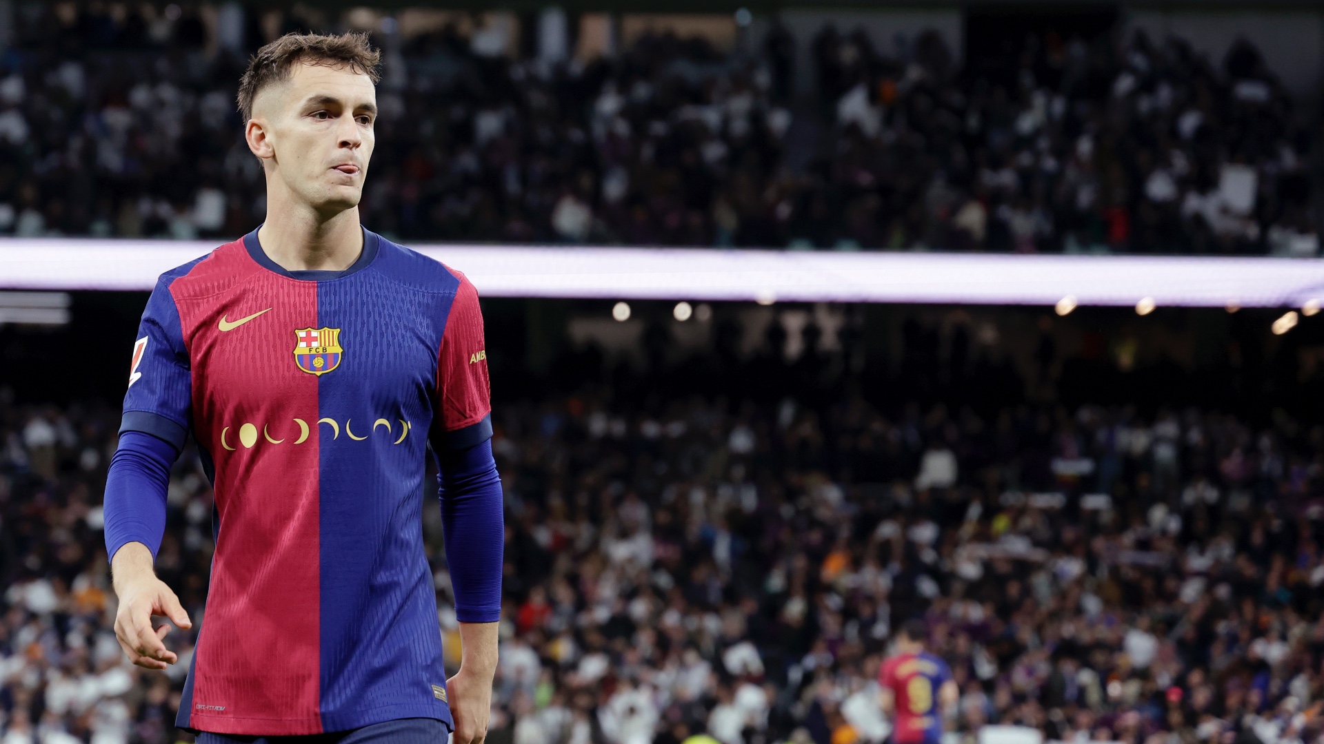 バルセロナで出場見込めないカサド、プレミア2クラブ＆ベティスが興味