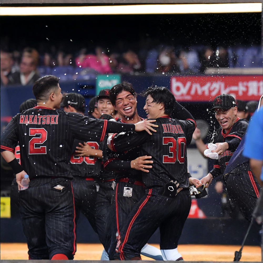 廣岡大志のサヨナラホームランでオリックスが6​点ビハインドからの逆転