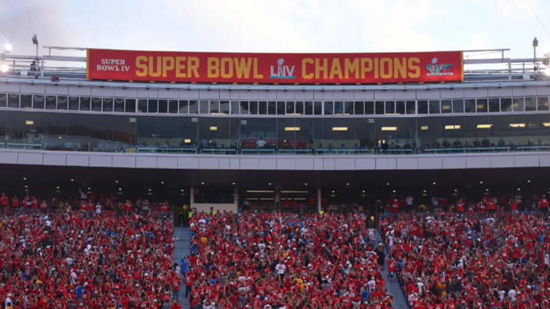 Así es el banner con el que los Kansas City Chiefs conmemoran su victoria en la Super Bowl LVII