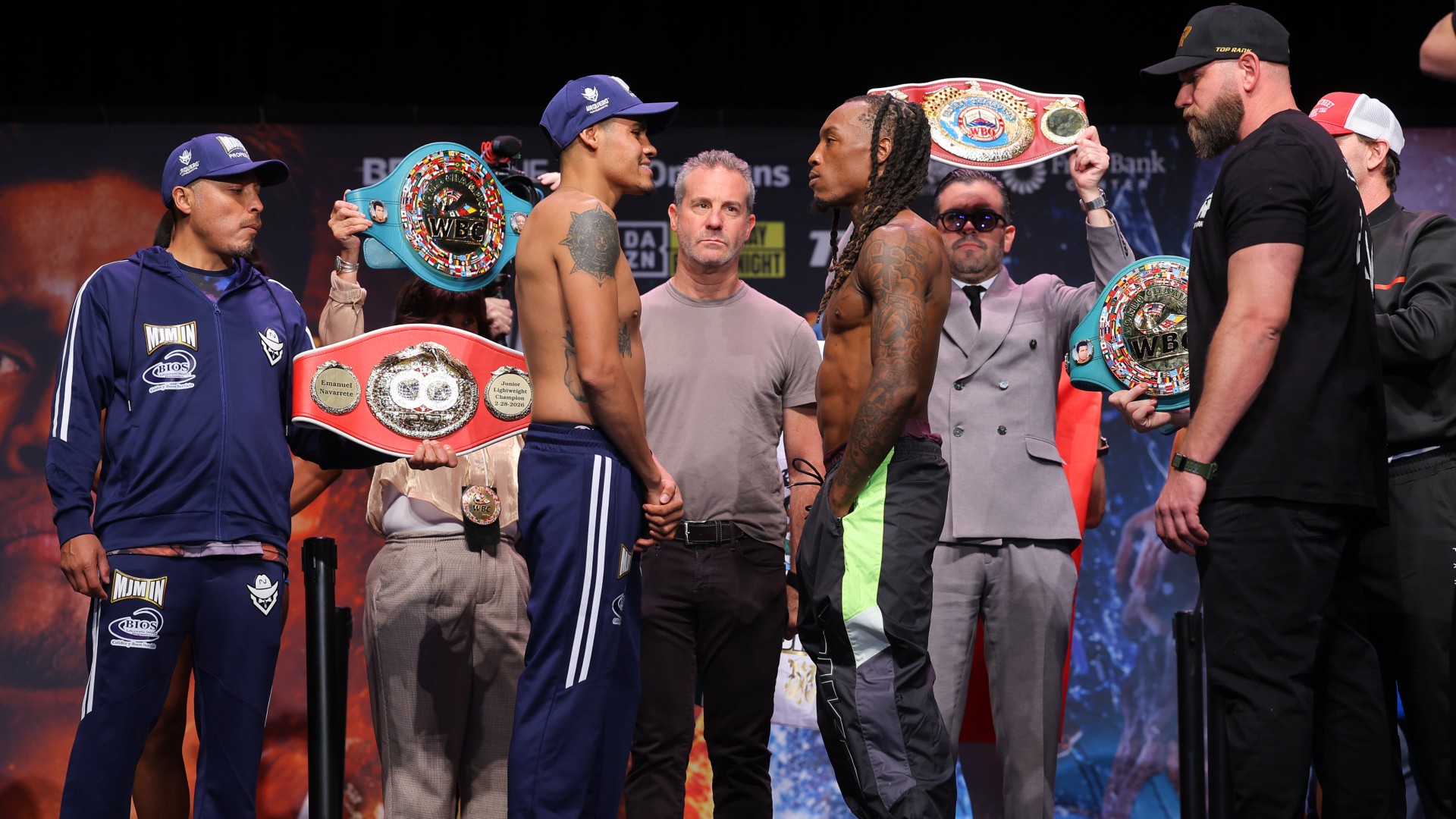 Emanuel Navarrete vs. O'Shaquie Foster live updates, results, highlights