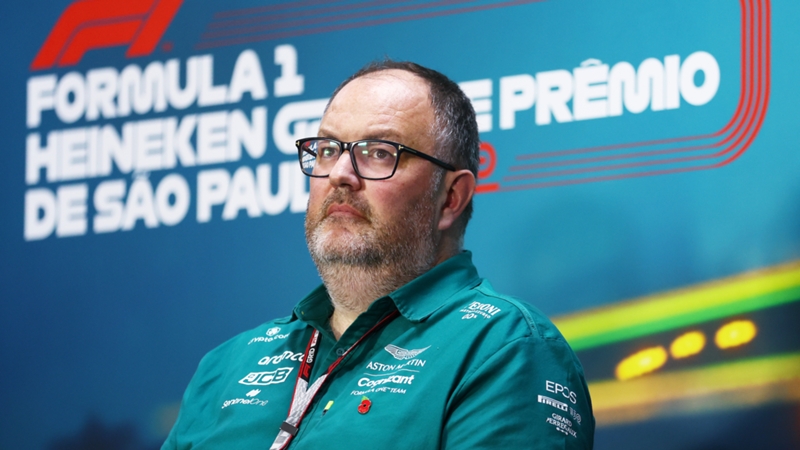 Tom McCullough, jefe de rendimiento de Aston Martin, explica el problema de Fernando Alonso con el DRS