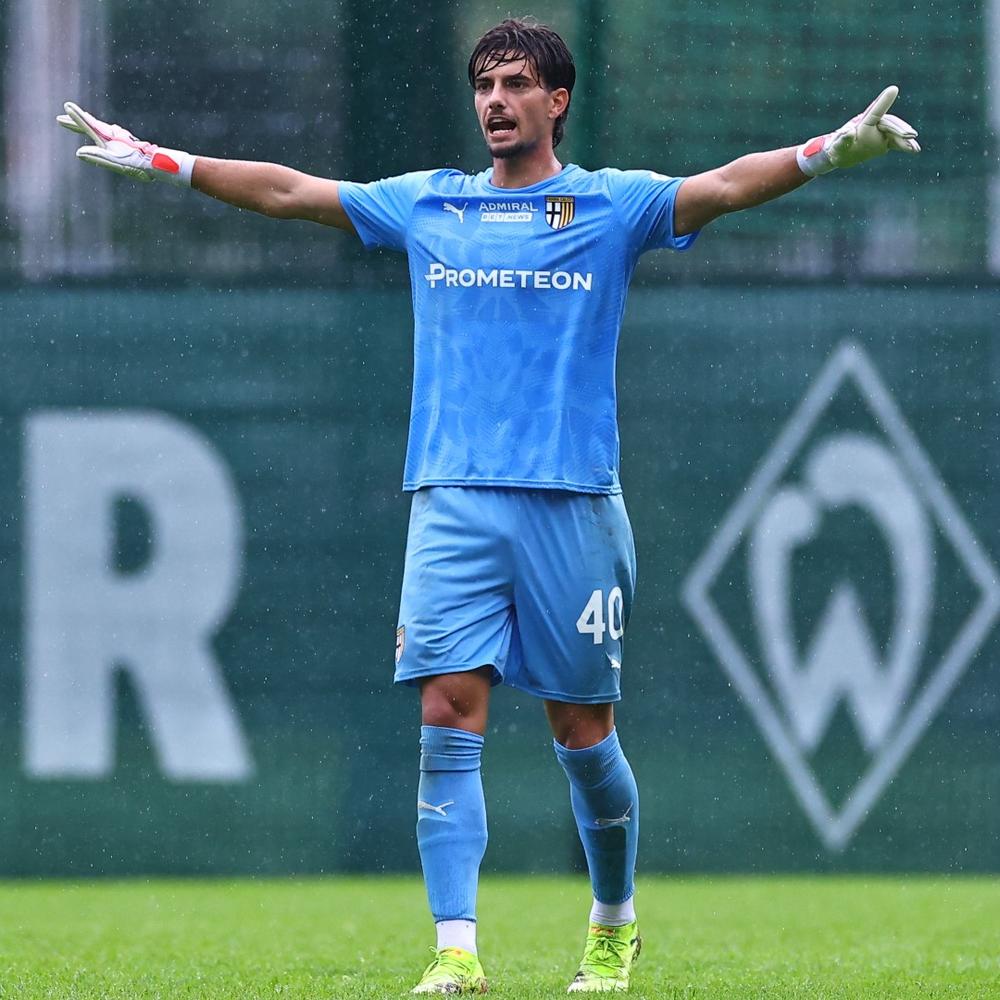 ザイオンの後ろにいるのはどう？」鈴木彩艶をレジェンドGKと比較の地元