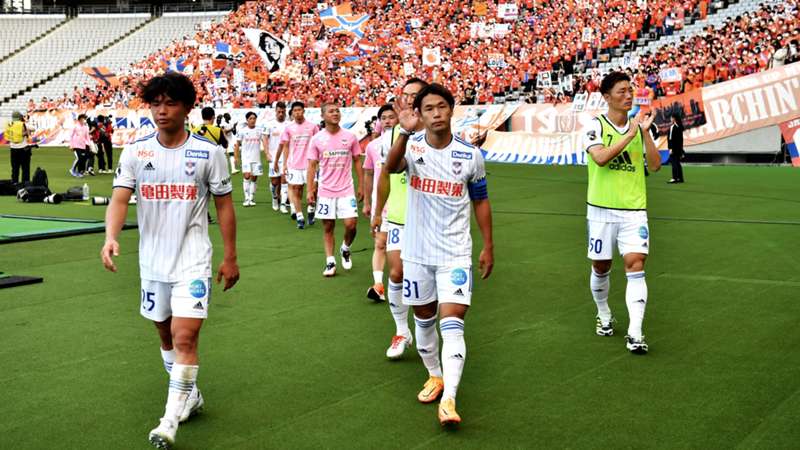 動画 週末j2まとめ 新潟の優勝 横浜fcのj1昇格が決定 21位以下のチームも確定し 残すはプレーオフ出場権を争う戦いに Jリーグ Dazn News 日本 動画 週末j2まとめ 新潟の優勝 横浜fcのj1昇格が決定 21位以下のチームも確定し 残すはプレーオフ出場権を争う戦いに Jリーグ Dazn News 日本