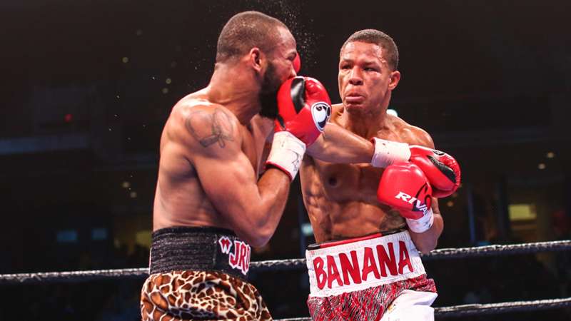 Jeison Rosario becomes unified junior middleweight champ, shocks Julian Williams with pulverizing fifth-round TKO