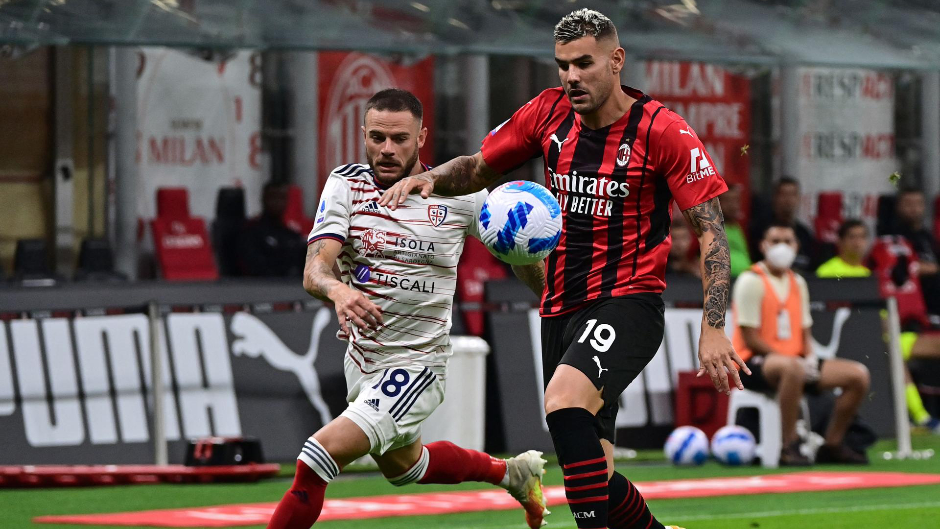 Nahitan Nandez Milan Cagliari Theo Hernandez