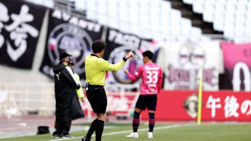 見れば見るほど悩む 浦和の小泉佳穂のプレーはハンドだったのか Jリーグジャッジリプレイ Dazn News 日本 見れば見るほど悩む 浦和の小泉佳穂のプレーはハンドだったのか Jリーグジャッジリプレイ Dazn News 日本