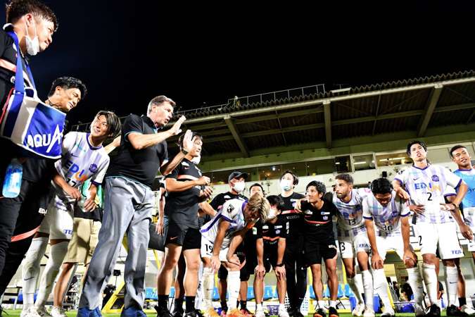 動画 ミニコラム 結果以上に両指揮官が評価したのは内容 柏と広島がj1の終盤戦をかき乱す Jリーグ Dazn News 日本