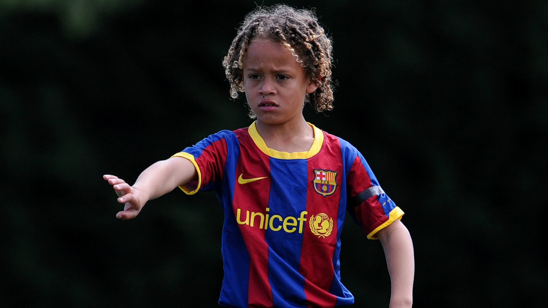 Quién es Xavi Simons? La superestrella que cambió el FC Barcelona por el PSG | DAZN News España
