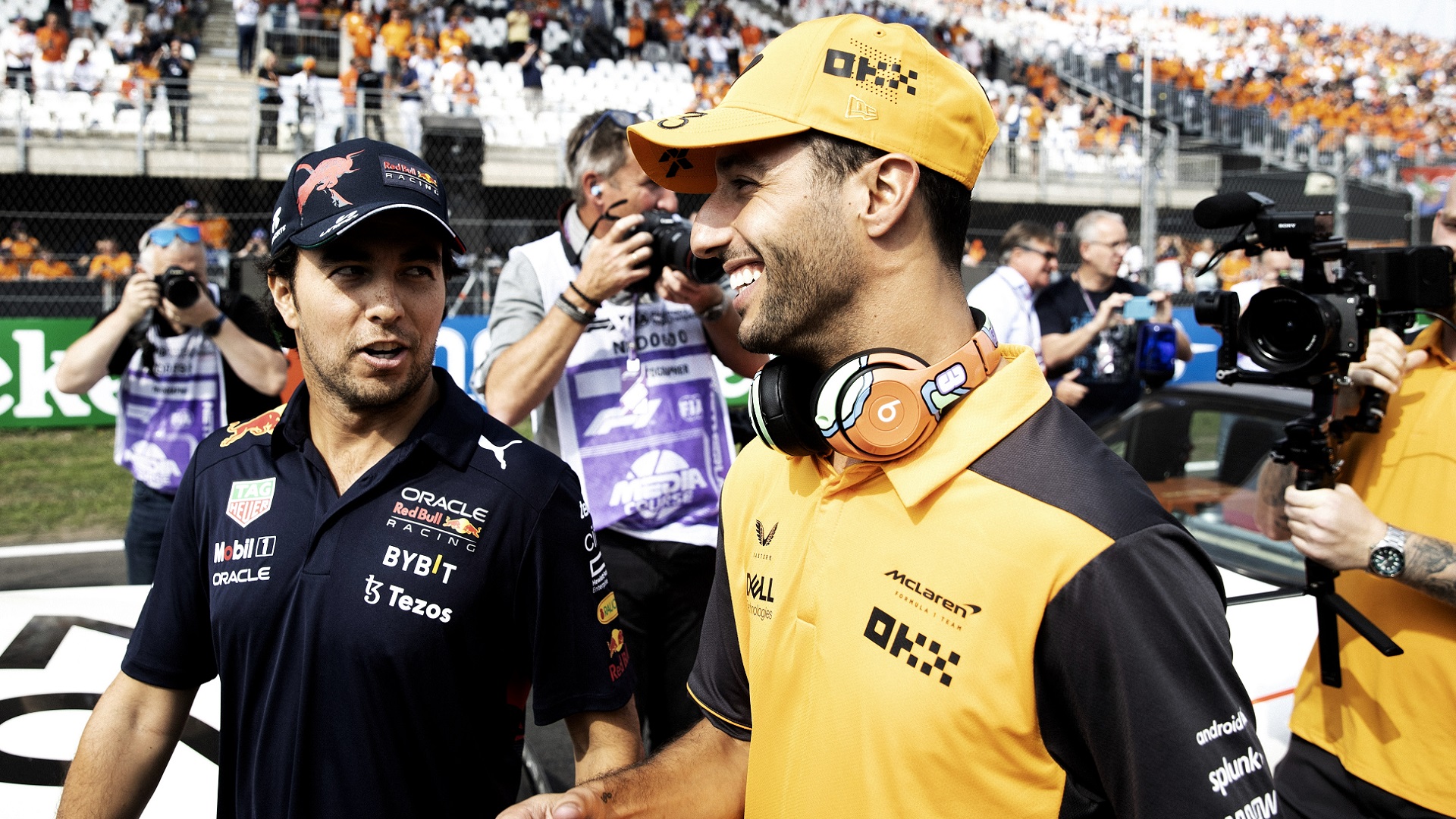 2022-11-24 Ricciardo Perez F1 Formula 1