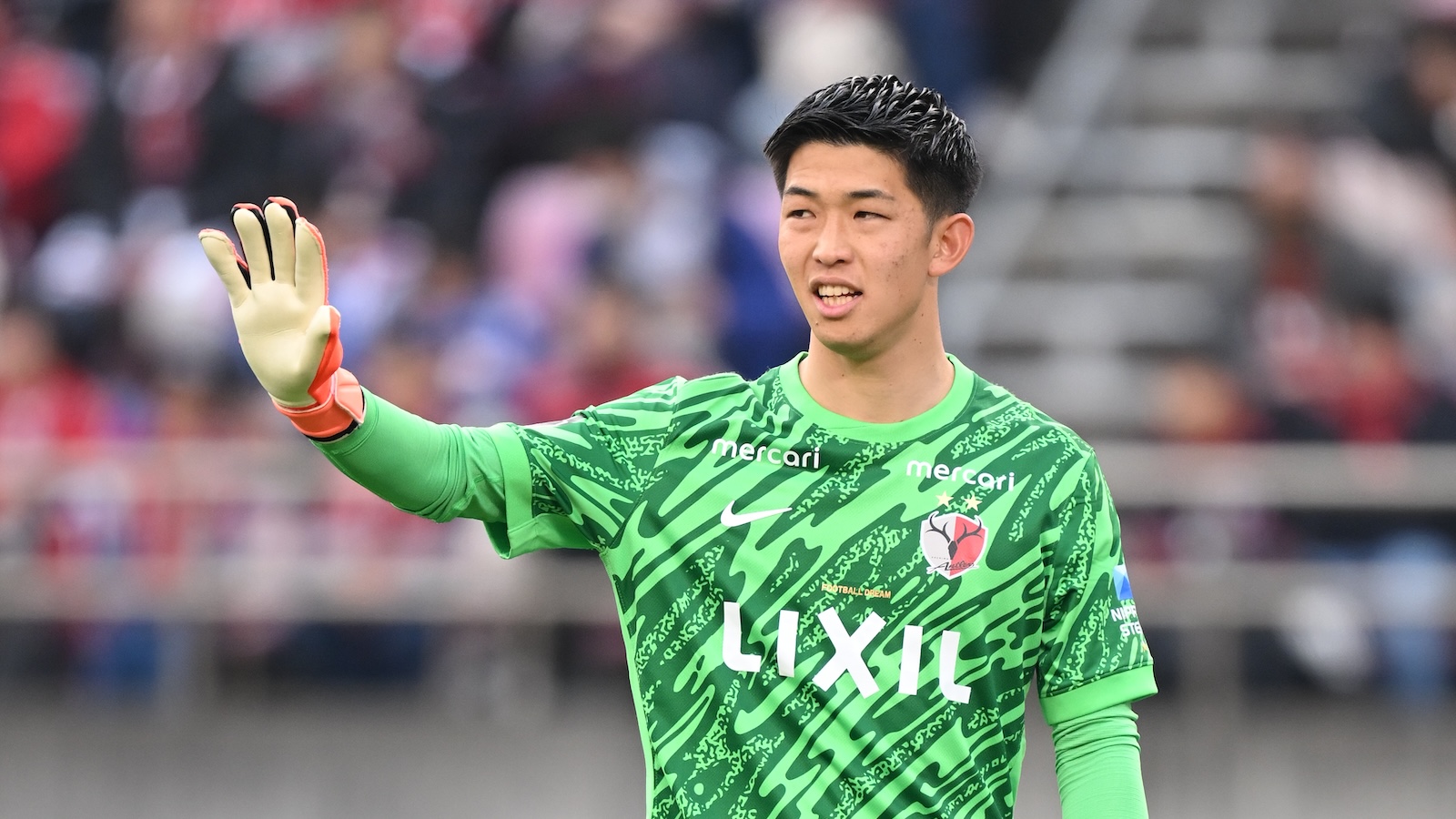 パルマGK鈴木彩艶のミリ単位のロングボールや驚きの反応＆飛び出しを伊