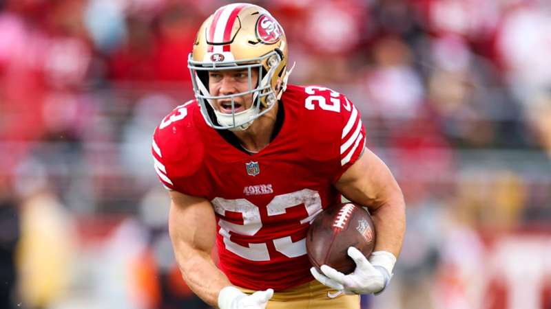 Christian McCaffrey scores touchdown in 13th straight game, sets new 49ers  record