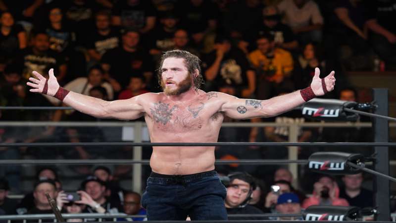 Tom Lawlor on "Filthy Island" special, MMA fighters doing pro wrestling, 2021 goals