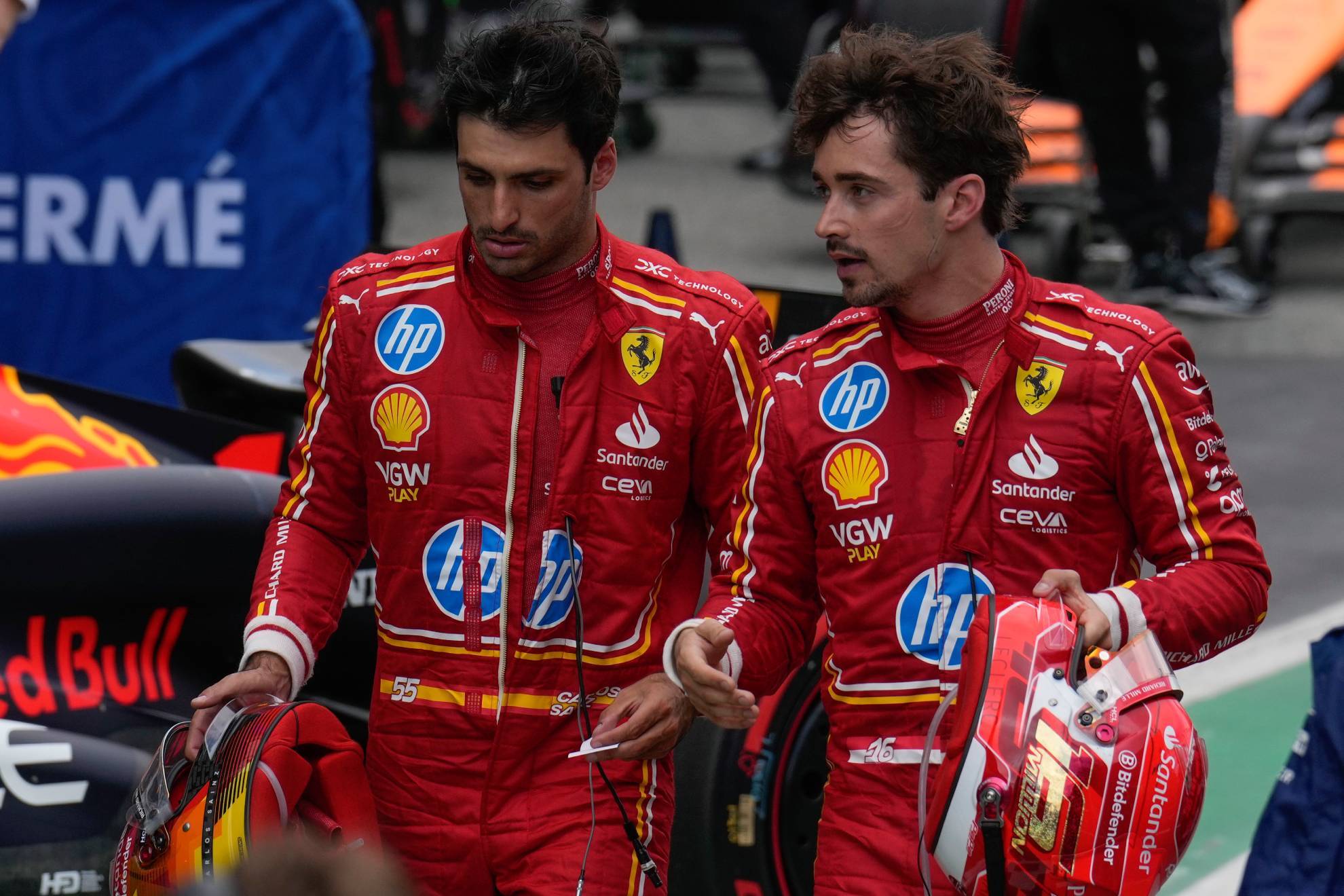 Carlos Sainz, Charles Leclerc, Ferrari