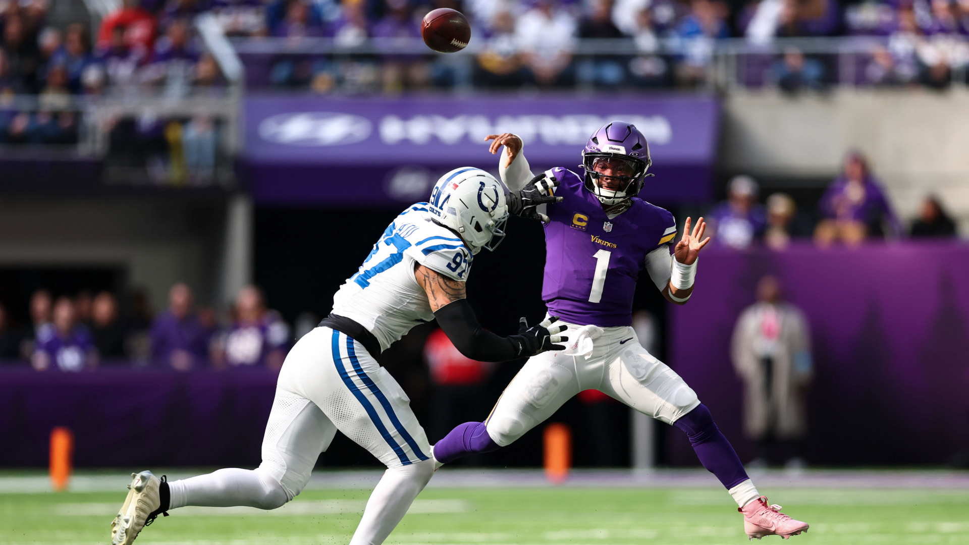 Vikings And Falcons Win In NFL Week 7