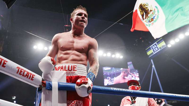 Canelo Alvarez puts a beating on Callum Smith to become unified super middleweight champion | DAZN News US