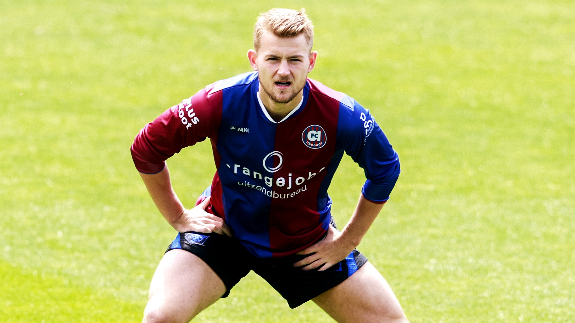 バイエルンと5年契約締結のデ リフト 歴史あるクラブの一員になれて嬉しい ブンデスリーガ Dazn News 日本