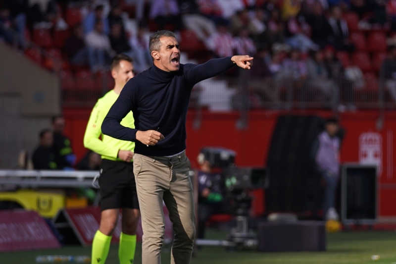 Gaizka Garitano, sin palabras sobre la derrota del Almería ante el Real Madrid en el Santiago Bernabéu: "Luego nos sancionan por hablar, mi opinión no sirve para nada"