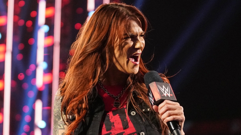 Lita likens program with Becky Lynch to storied rivalry with Trish Stratus