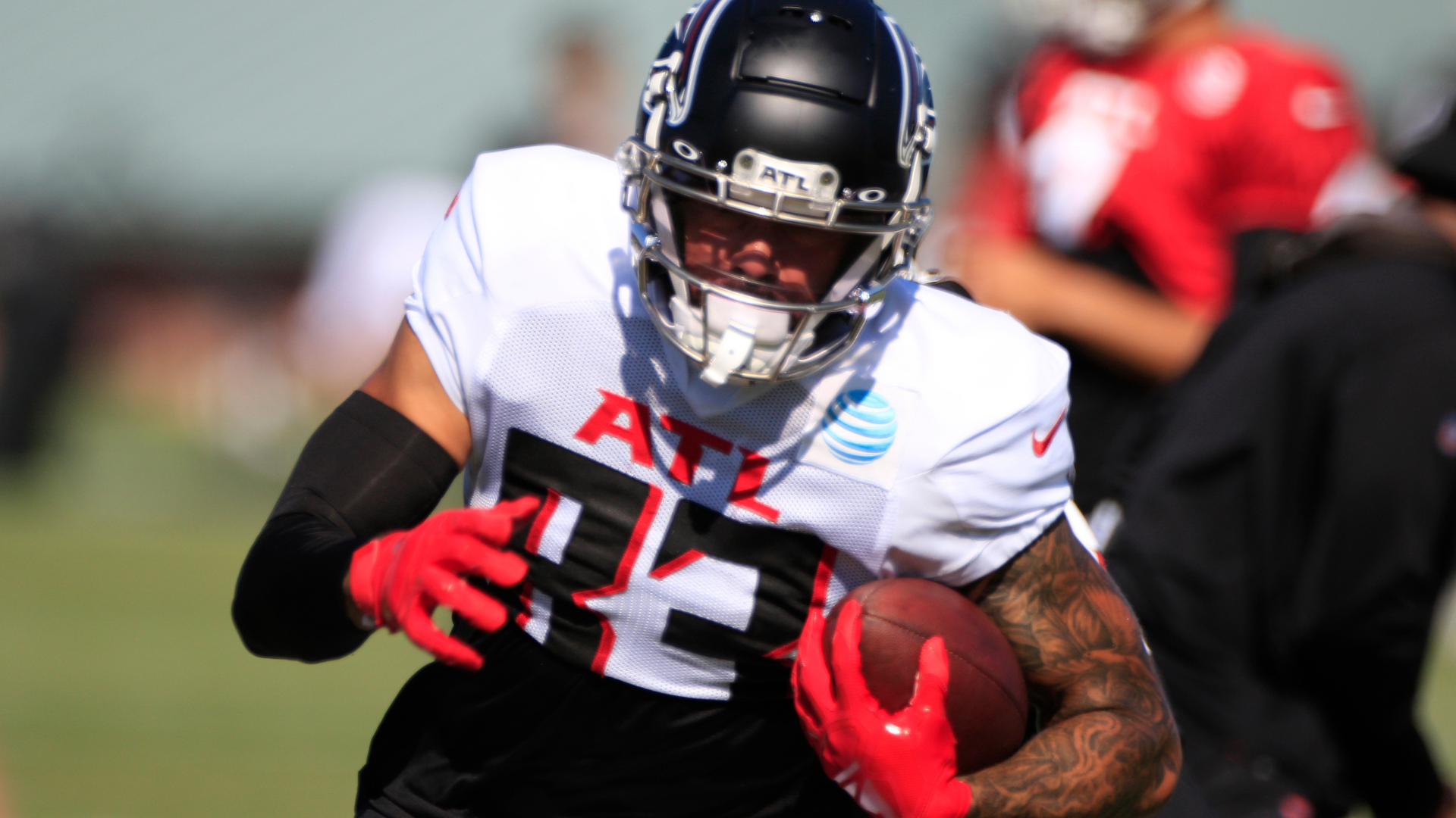 NFL: Los Falcons de Atlanta presentan su nuevo uniforme