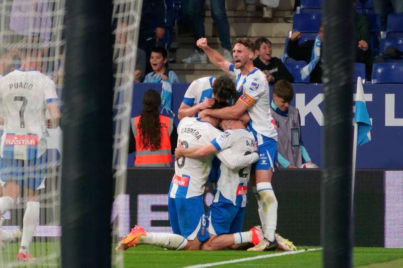 Que resultado precisa o Espanyol frente ao Oviedo para subir à LALIGA?