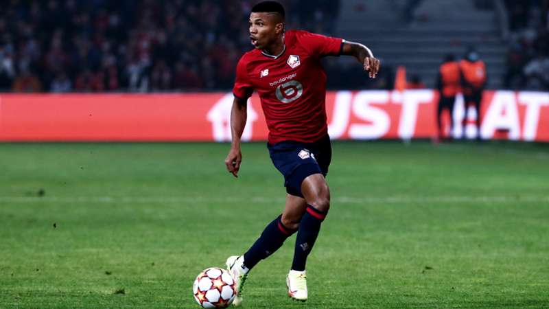 貧困に生まれても両親を失ってもつまずいても 信じることを決して止めない アトレティコ新加入dfヘイニウドの物語 ラ リーガ Dazn News 日本