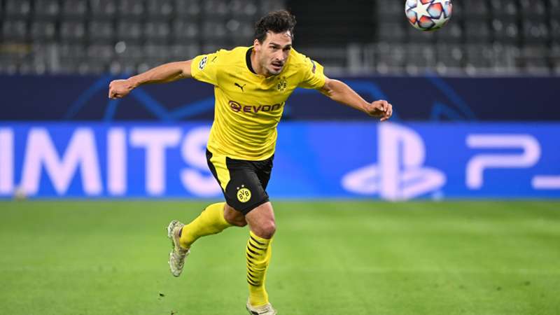 "Anscheinend spielen die auch mit Innenverteidigern dort": Mats Hummels deutet Angebot aus Saudi-Arabien an