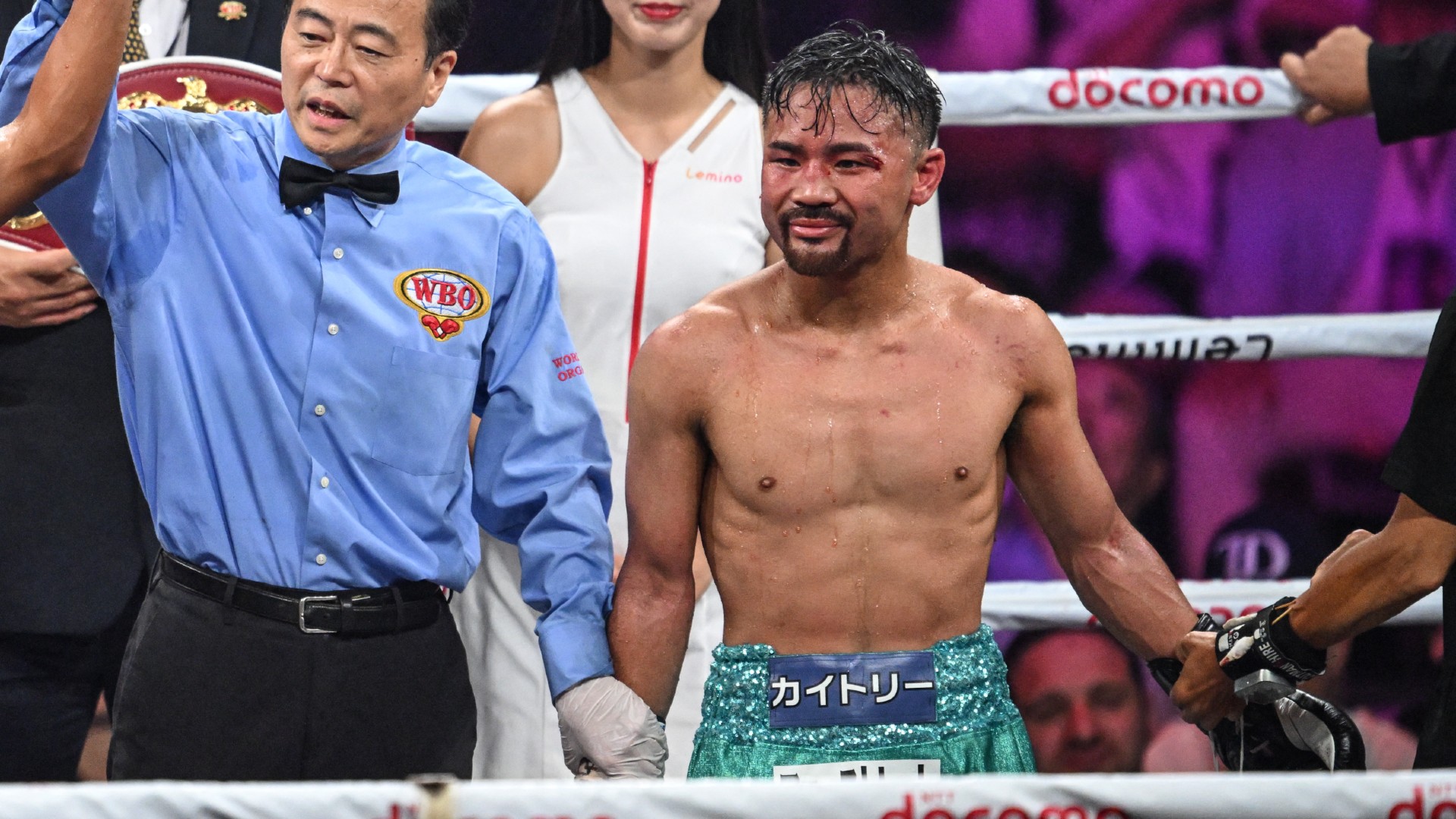★★★ ボクシング オレクサンドル・ウシク 12試合ブルーレイ5枚セット タイソン・フューリーvsオレクサンドル・ウシク戦、新試合日程が