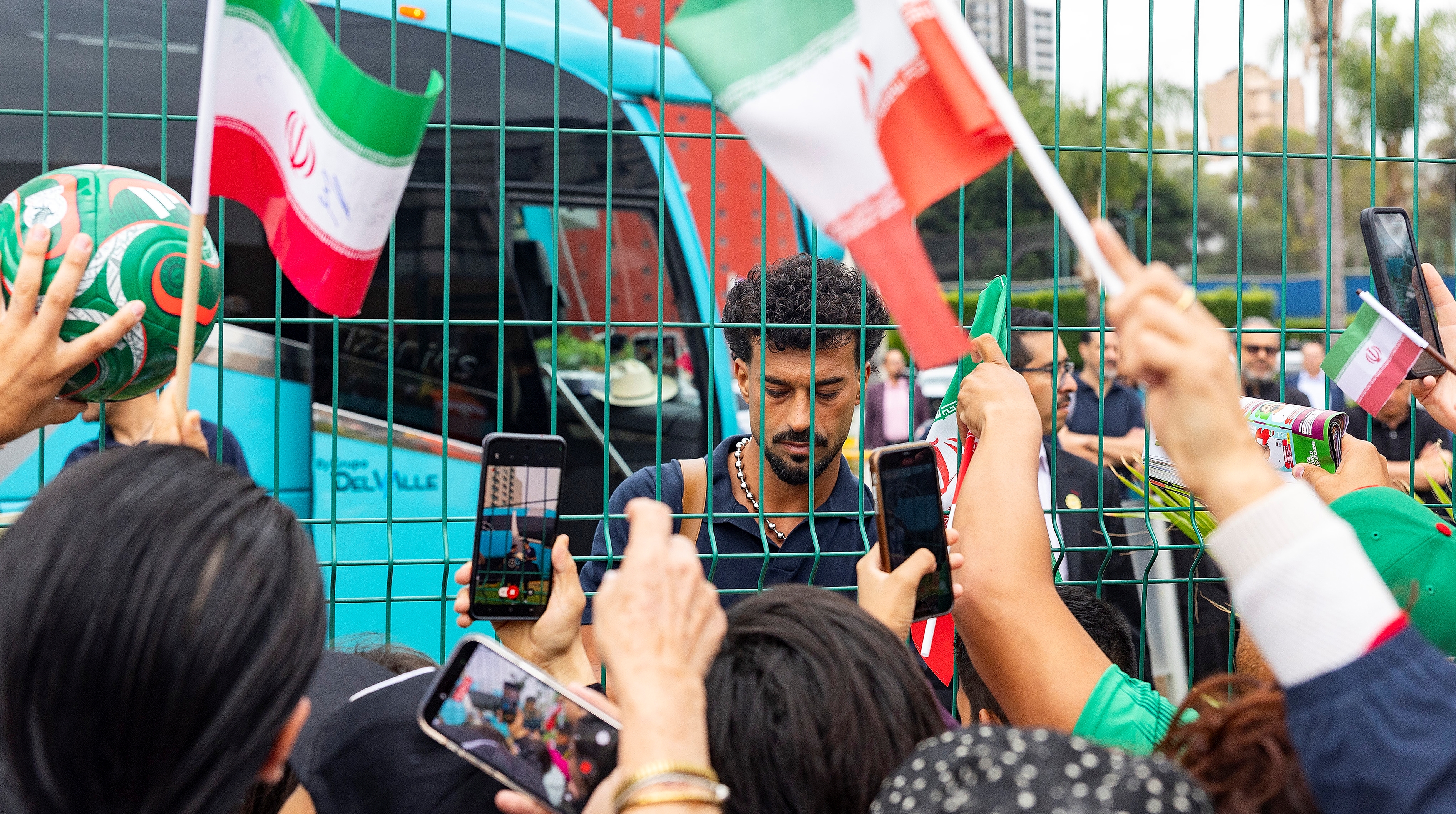 北中米W杯】急遽の受け入れに感謝を込めて…イラン大使館、ラウンド32で