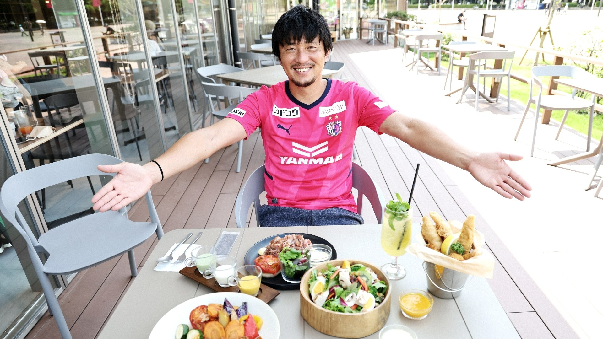 もはやテーマパーク 試合日の長居公園を酒本憲幸アンバサダーが徹底紹介 セレッソ ヤンマー がエンジンとなり地域を活性化させる セレッソ大阪 Dazn News 日本